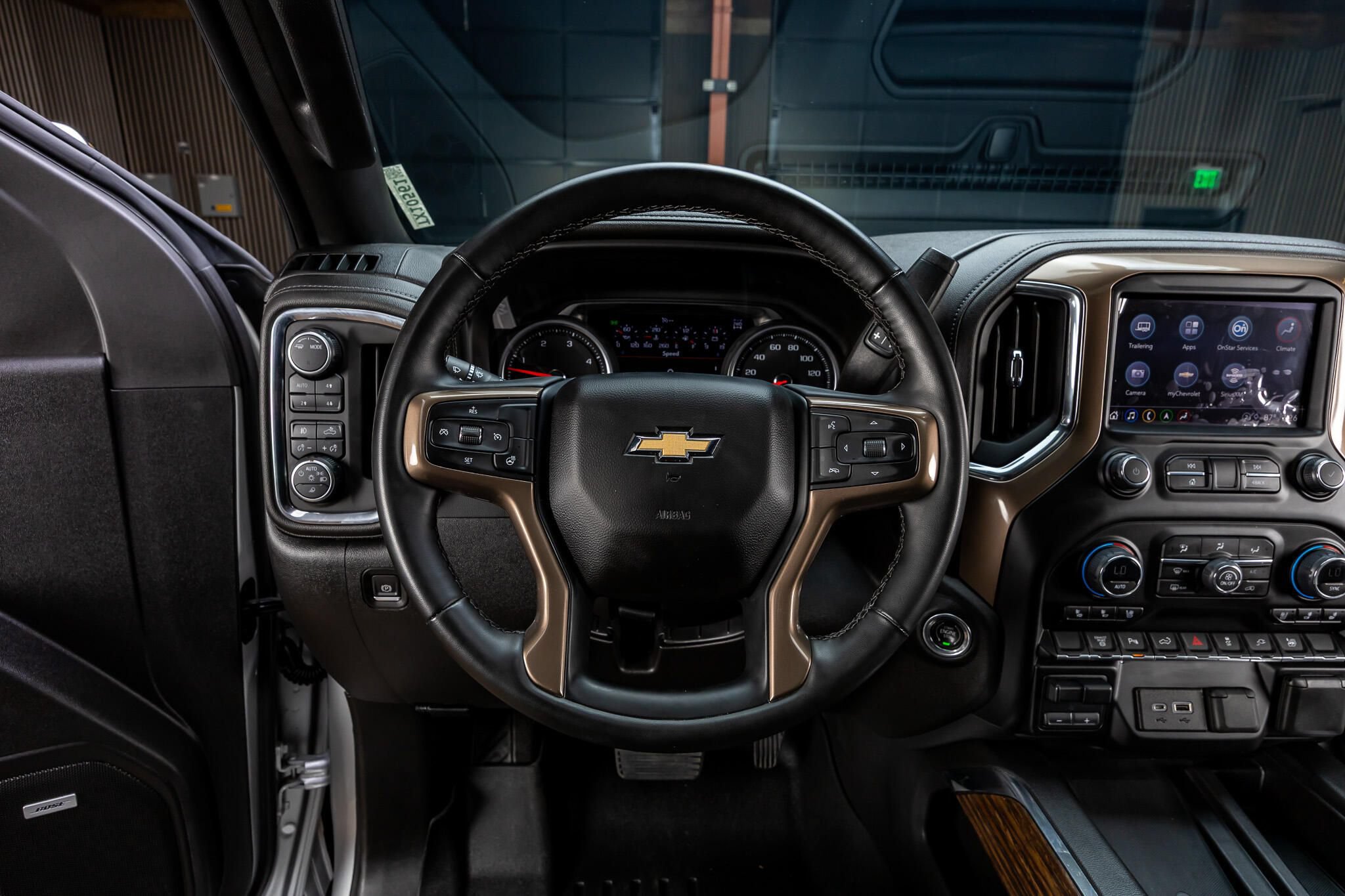 Used 2023 Chevrolet Silverado 2500 High Country AWD/4WD image 17