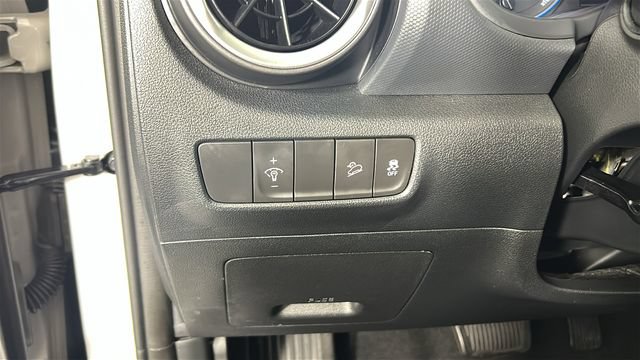 Certified 2023 Hyundai Kona SEL w/ Convenience Package AWD/4WD image 19