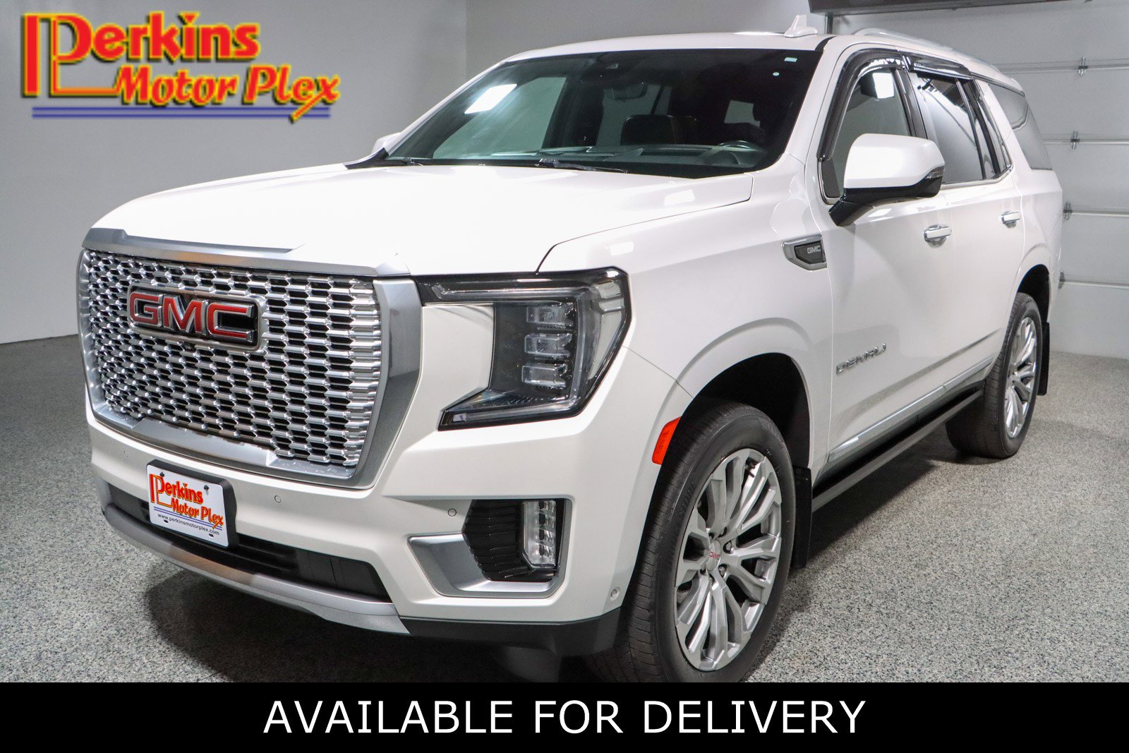Used 2023 GMC Yukon Denali w/ Denali Reserve Package AWD/4WD image 1