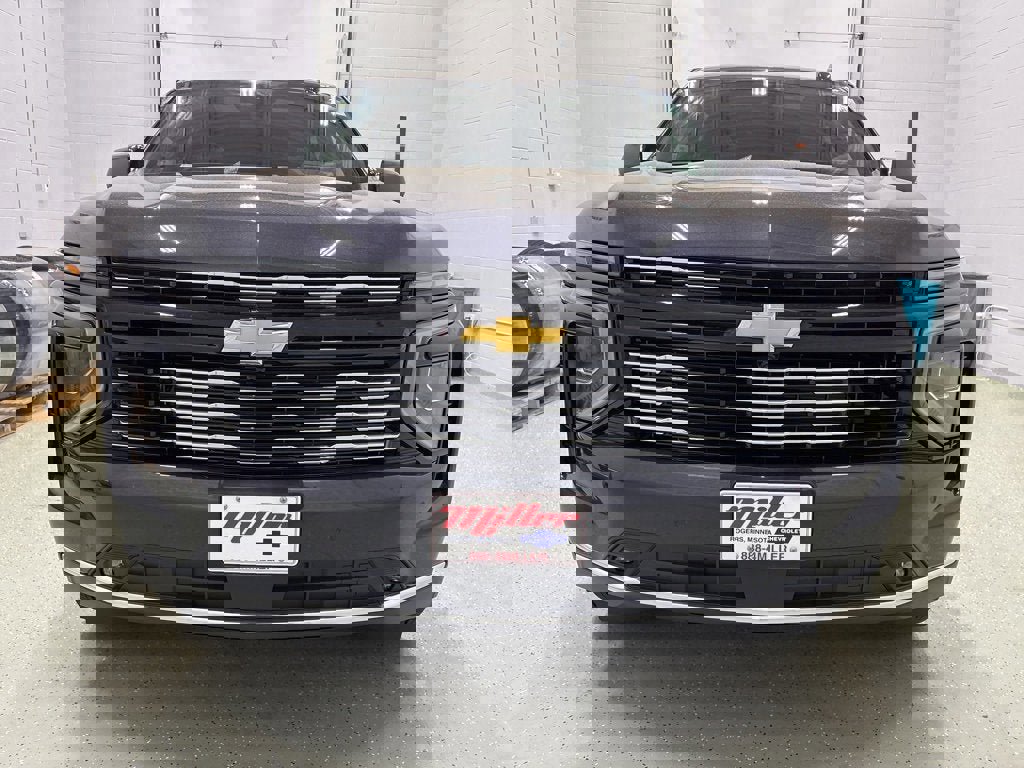 New 2026 Chevrolet Suburban High Country w/ Sun And Tow Package image 7