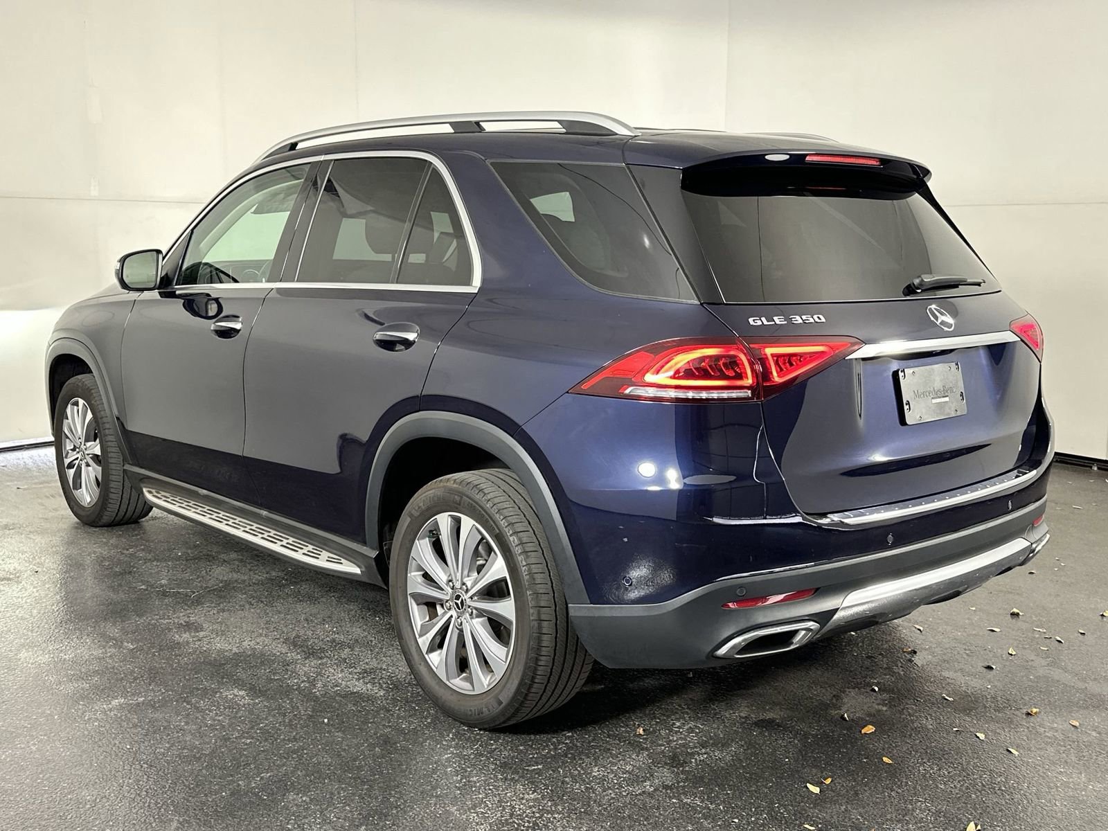 Used 2021 Mercedes-Benz GLE 350 w/ Premium Package image 9