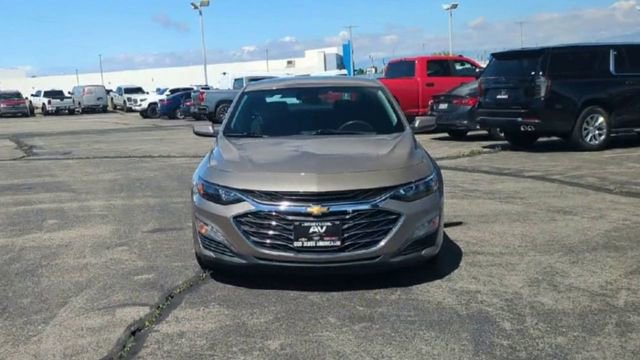 Used 2023 Chevrolet Malibu LT FWD image 3