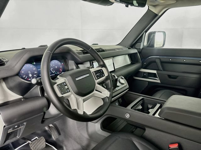 Used 2024 Land Rover Defender 110 S AWD/4WD image 9