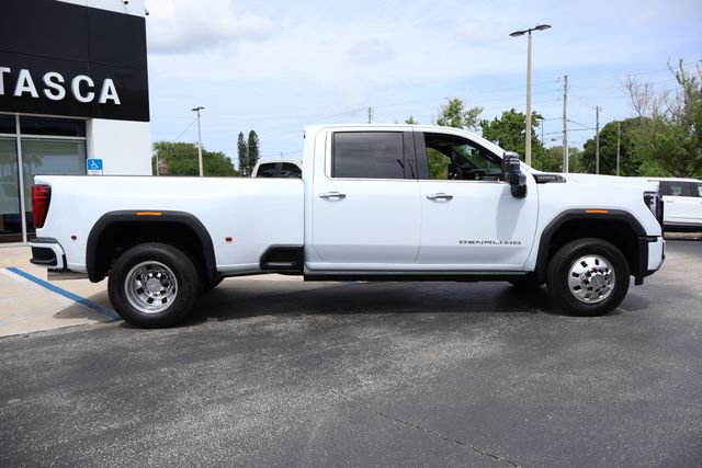 New 2026 GMC Sierra 3500 Denali Ultimate AWD/4WD image 9
