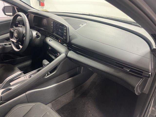 New 2026 Hyundai Elantra Sport image 22