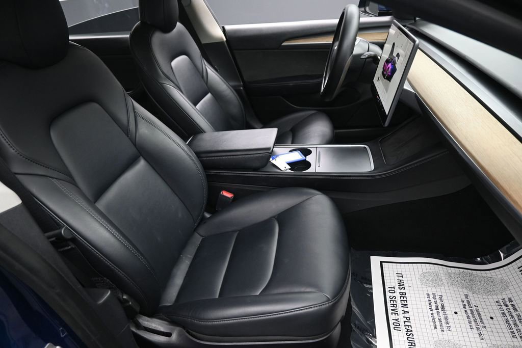 Used 2022 Tesla Model 3 Standard Range RWD image 32