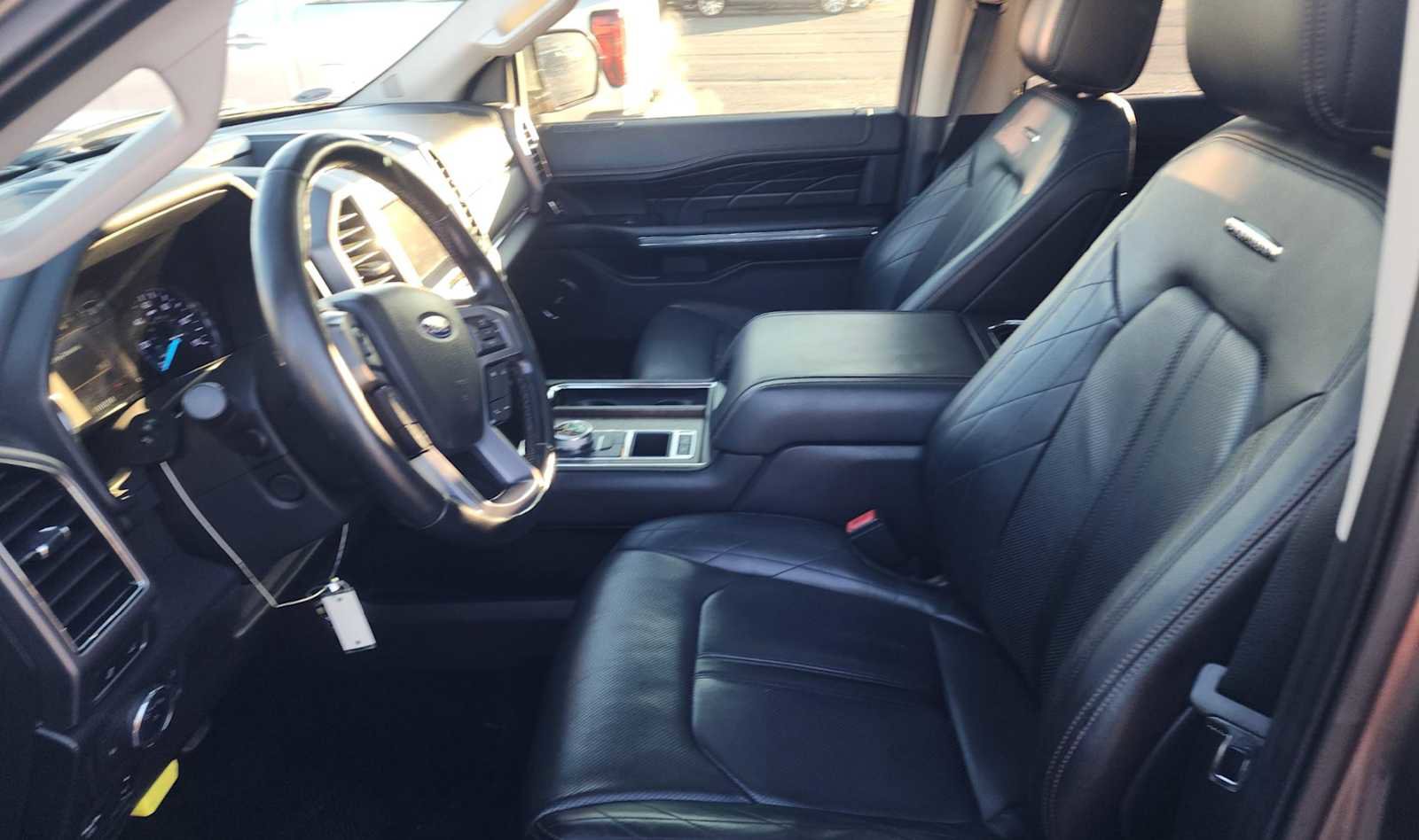Used 2018 Ford Expedition Platinum image 12