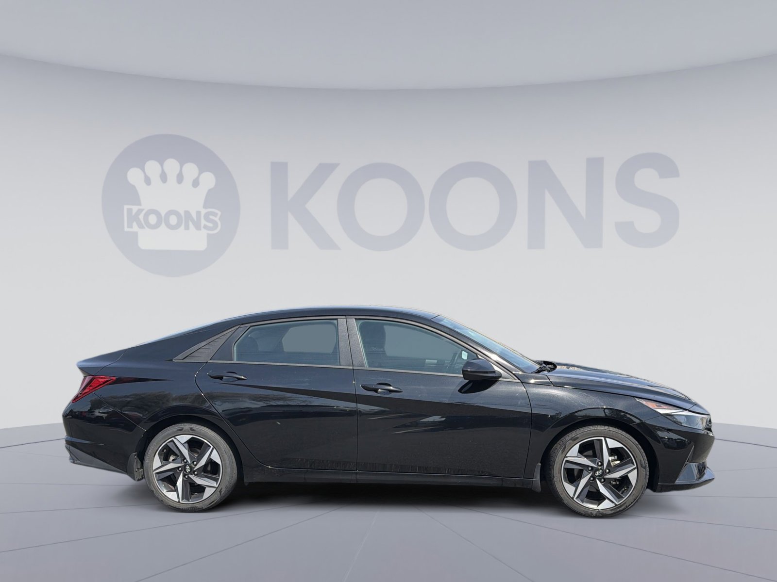 Certified 2023 Hyundai Elantra SEL w/ Convenience Package image 8