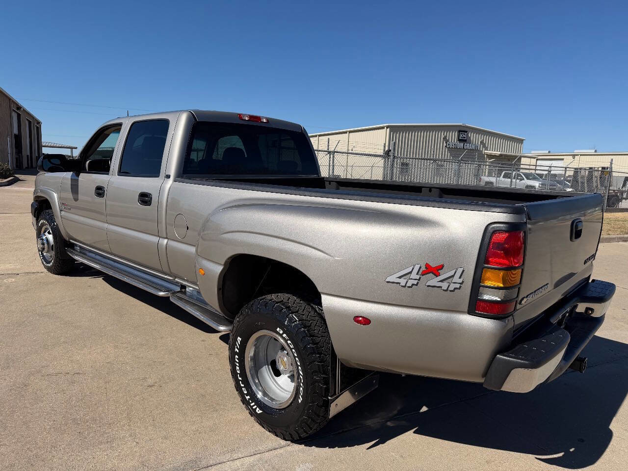 Used 2003 Chevrolet Silverado 3500 LT w/ Skid Plate Package image 28