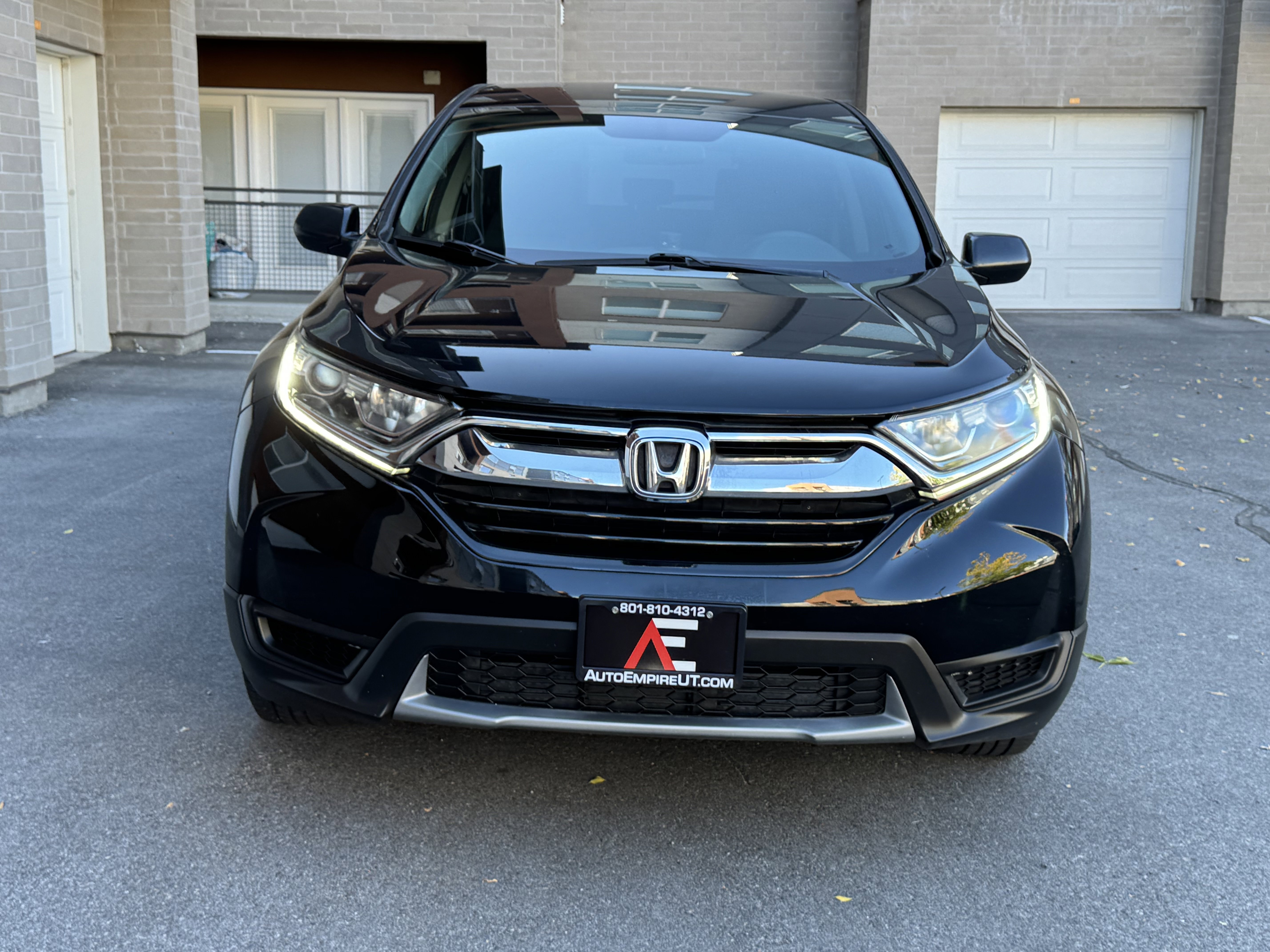 Used 2018 Honda CR-V LX image 9