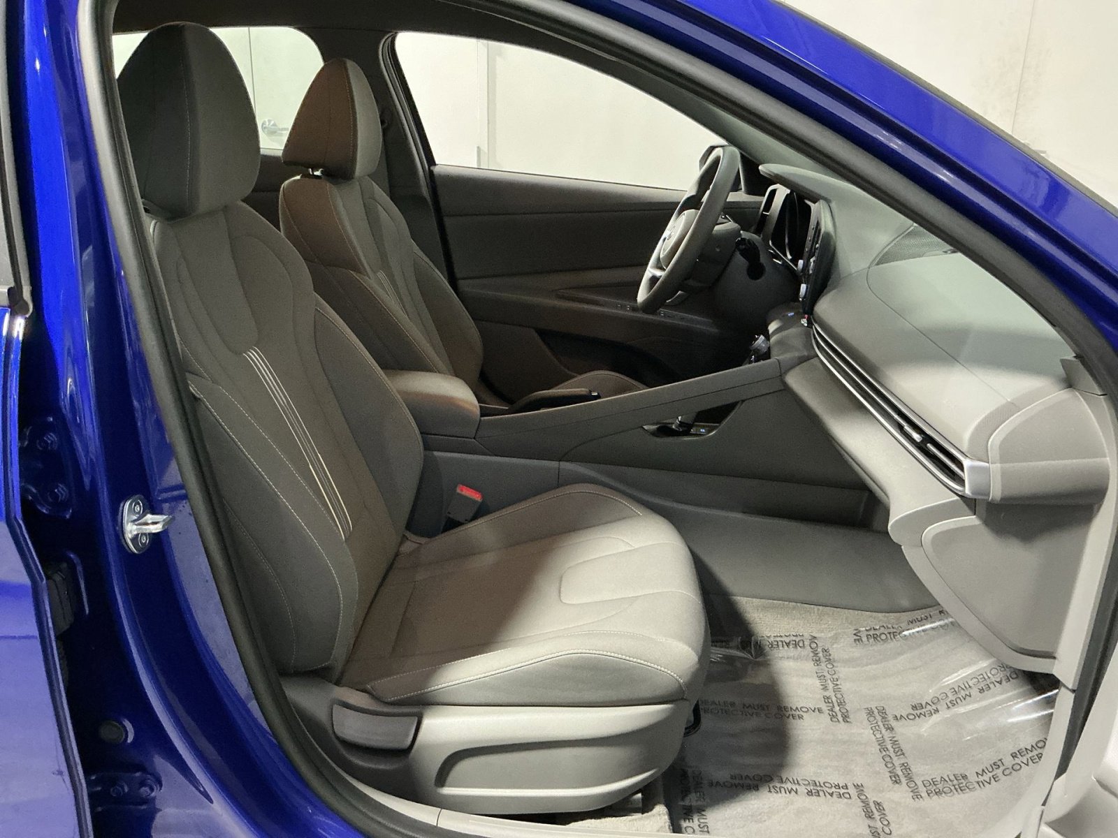 Used 2023 Hyundai Elantra SEL image 32