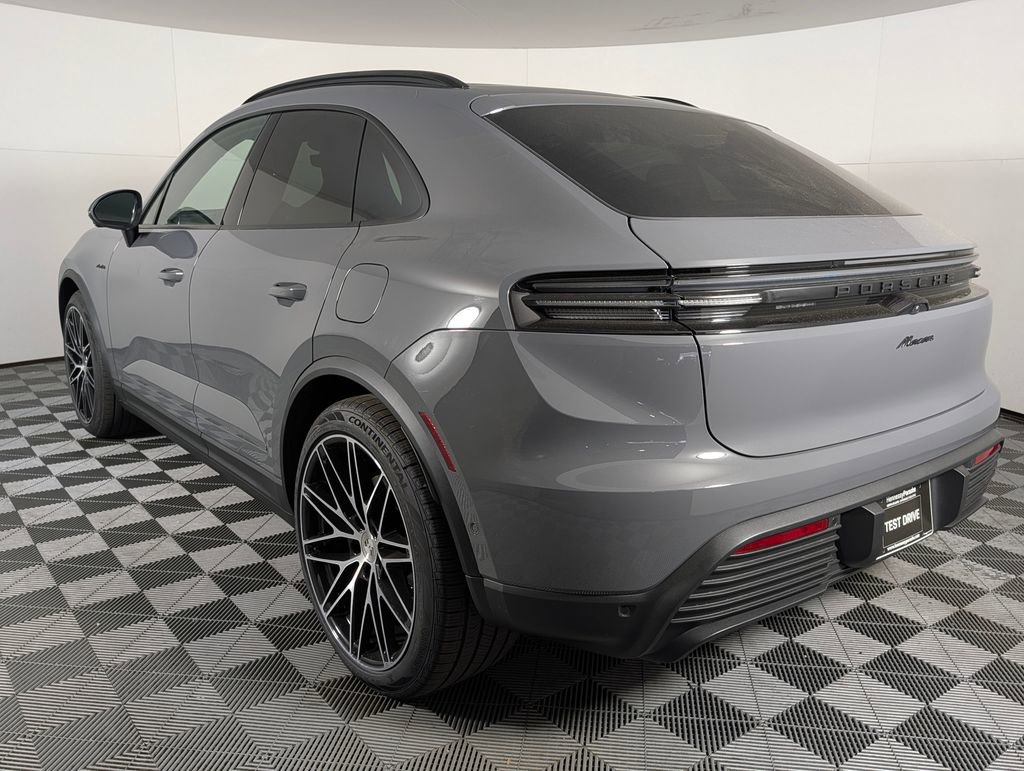 New 2026 Porsche Macan Electric image 3
