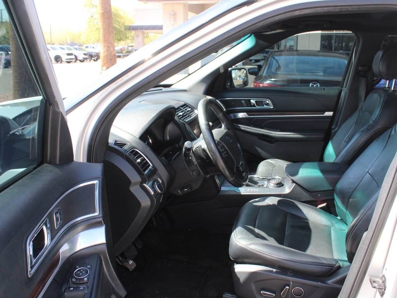 Used 2016 Ford Explorer Limited AWD/4WD image 13