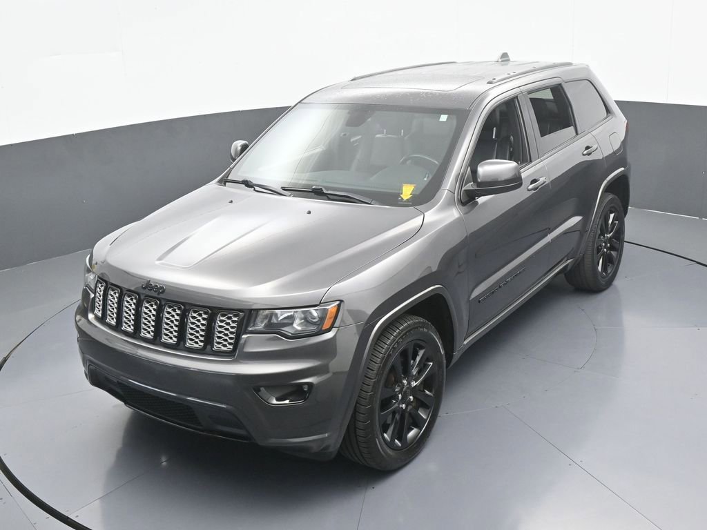 Used 2019 Jeep Grand Cherokee Altitude image 39