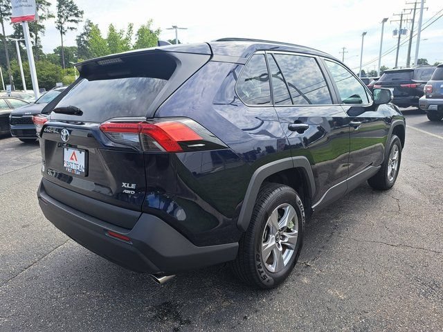 Used 2025 Toyota RAV4 XLE AWD/4WD image 7