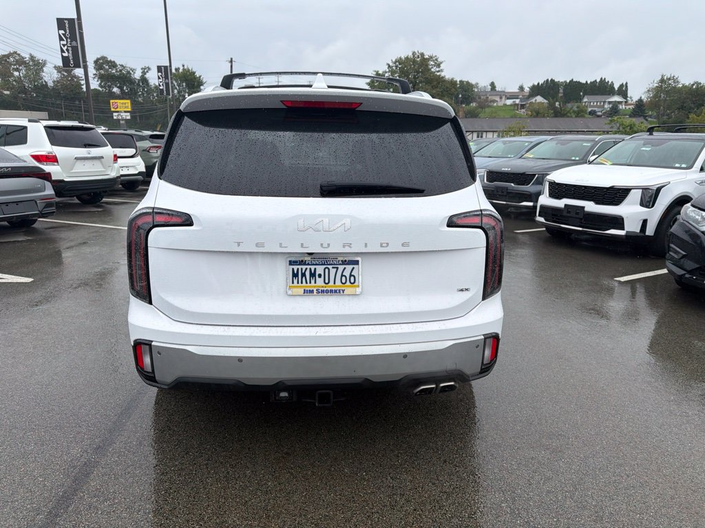 Certified 2024 Kia Telluride EX w/ EX Captain's Chair Package AWD/4WD image 6