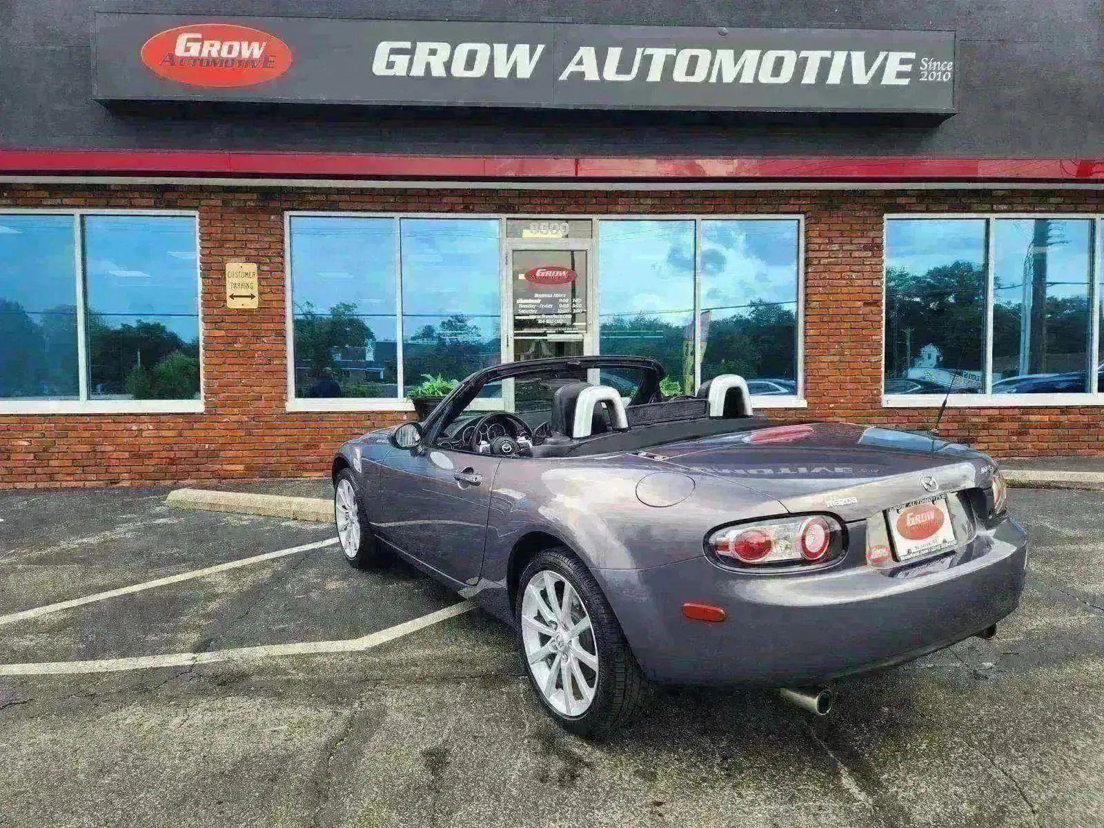 Used 2007 MAZDA MX-5 Miata Grand Touring w/ Premium Pkg image 11