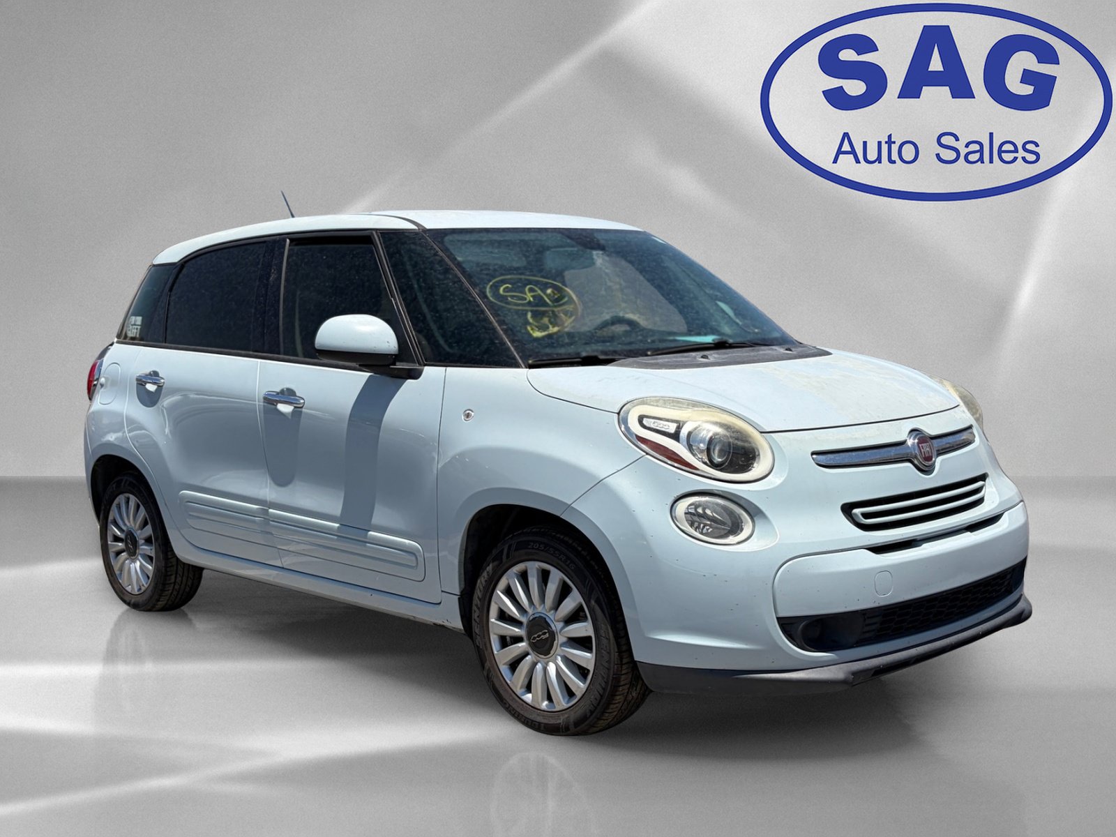 Used 2014 FIAT 500L Easy FWD image 2