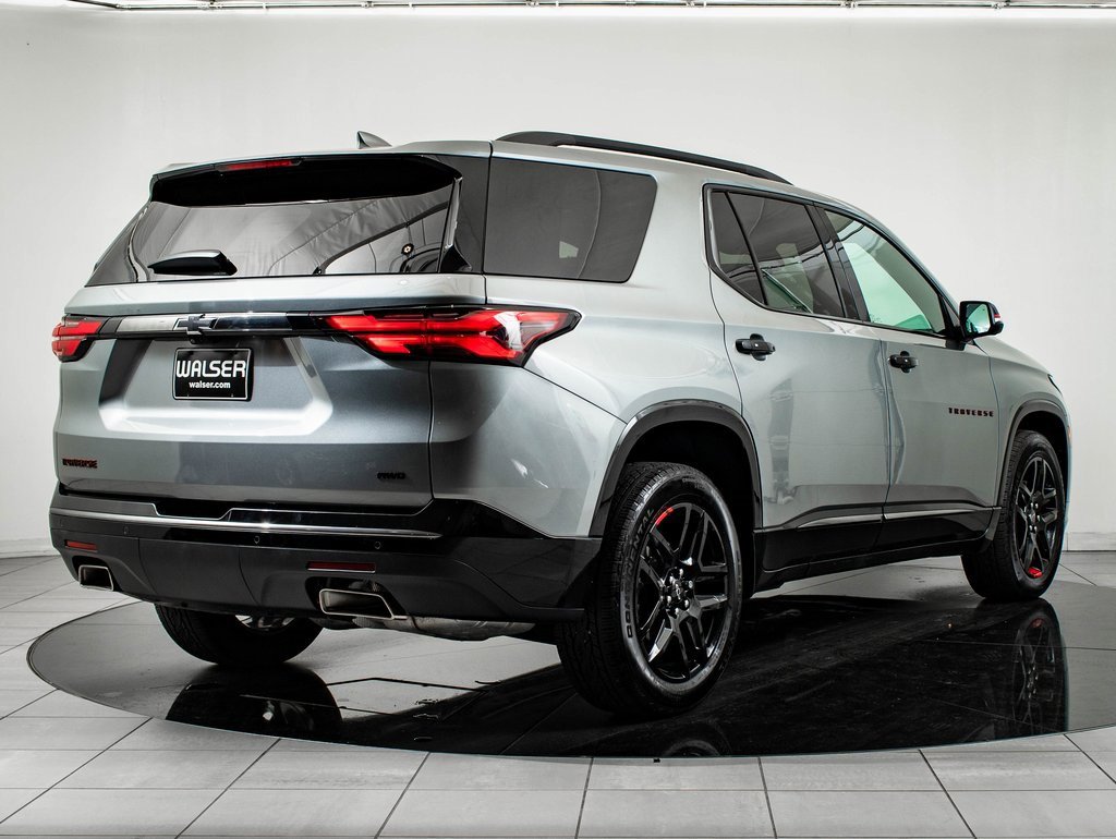 Used 2023 Chevrolet Traverse Premier image 10