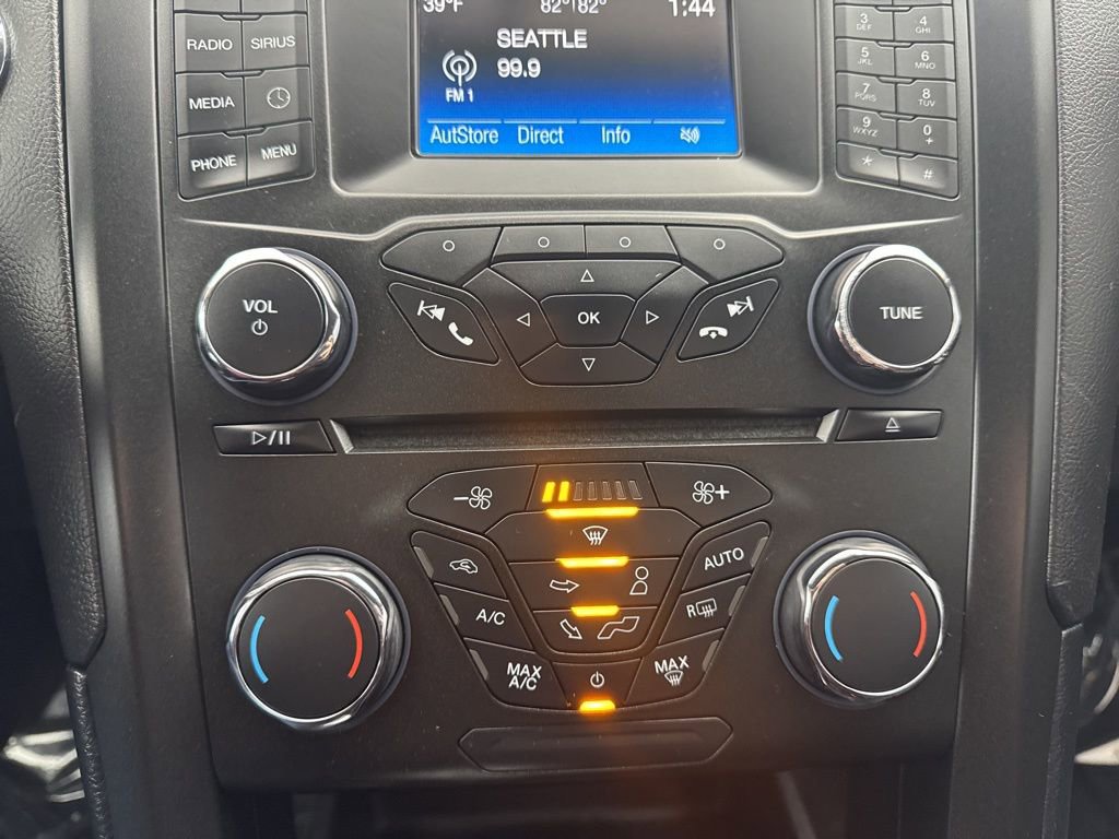 Used 2018 Ford Fusion SE w/ Equipment Group 601A image 18