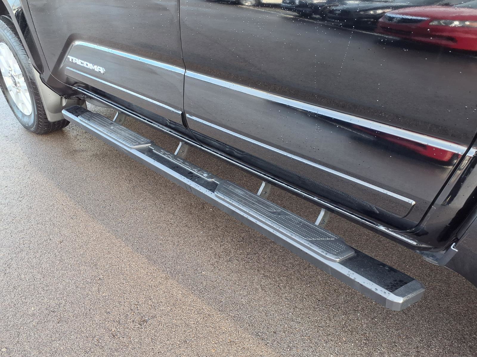 Used 2024 Toyota Tacoma SR5 image 12