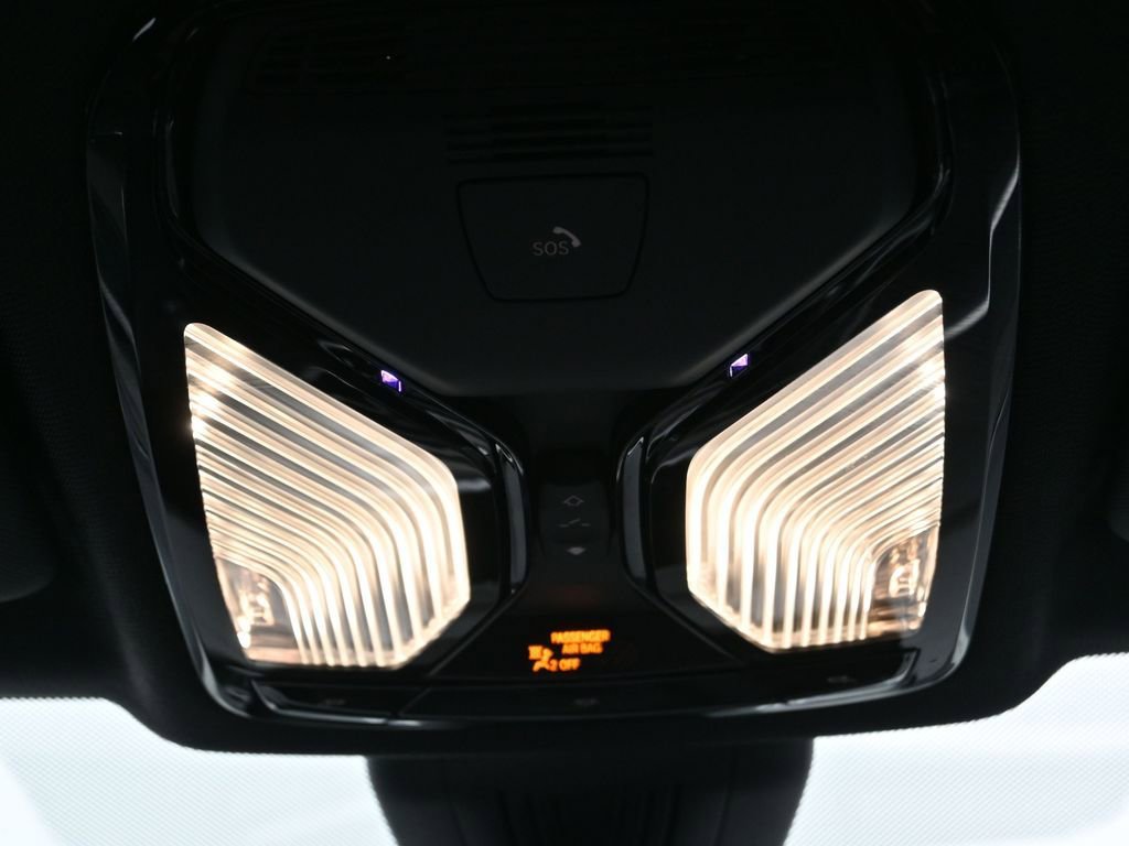 Used 2023 BMW X5 xDrive40i w/ Premium Package image 22