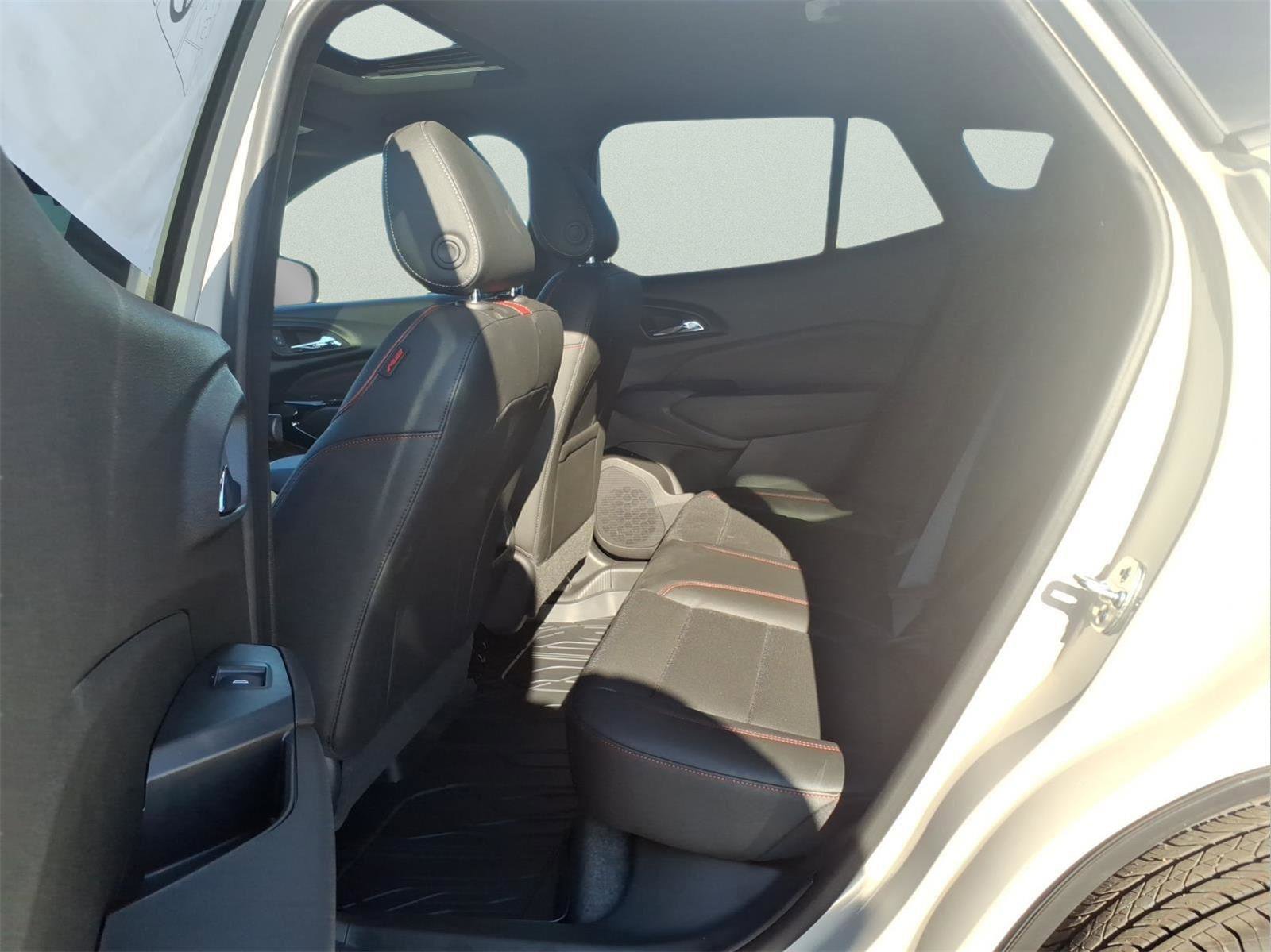 New 2026 Chevrolet Trax RS w/ Sunroof Package image 9