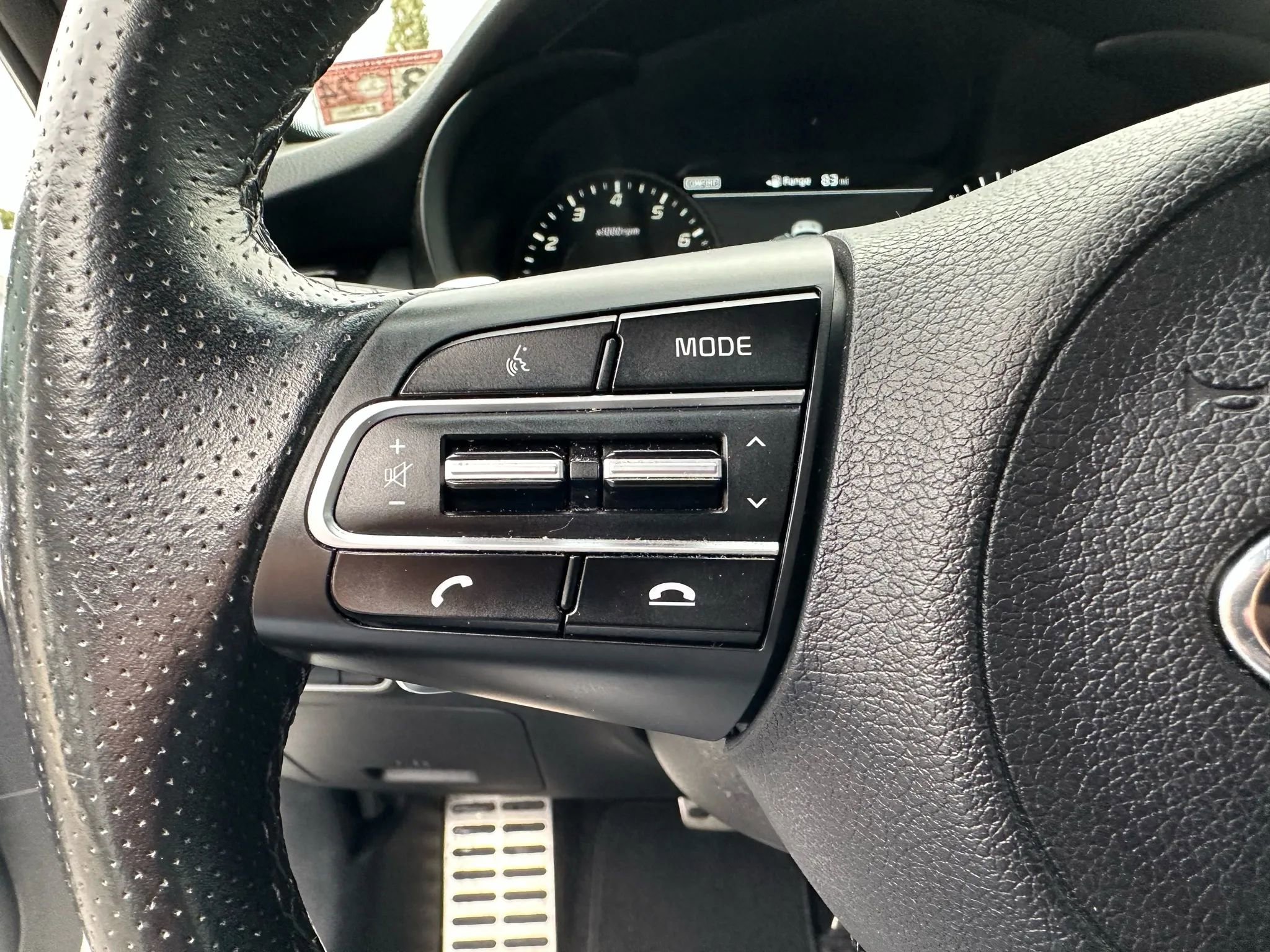 Used 2019 Kia Stinger GT2 image 32