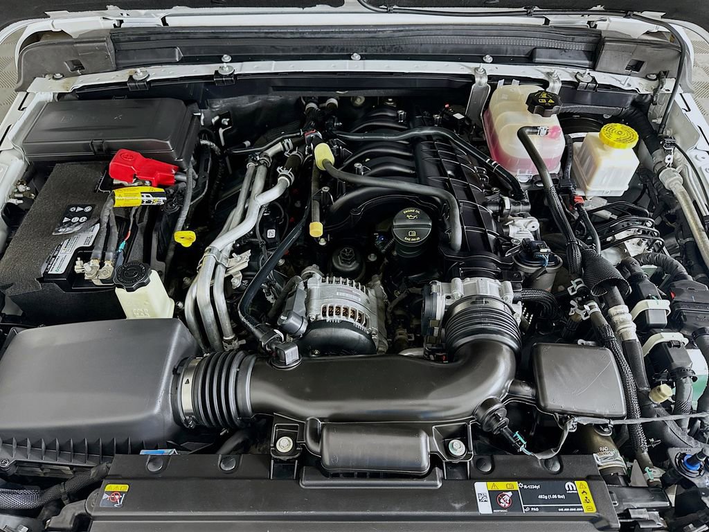 Used 2022 Jeep Gladiator Willys AWD/4WD image 30