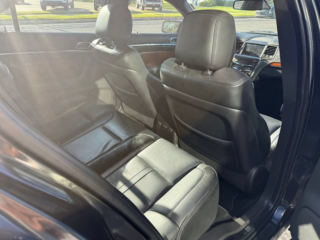 Used 2013 Lincoln MKS AWD image 10