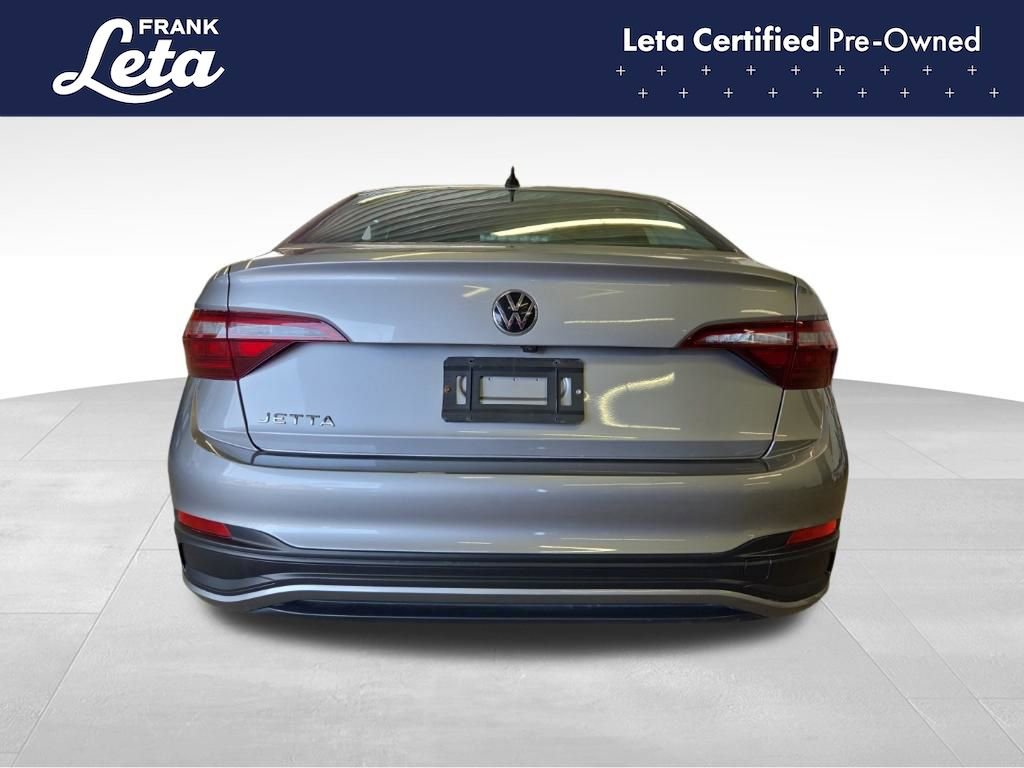 Used 2024 Volkswagen Jetta S image 5
