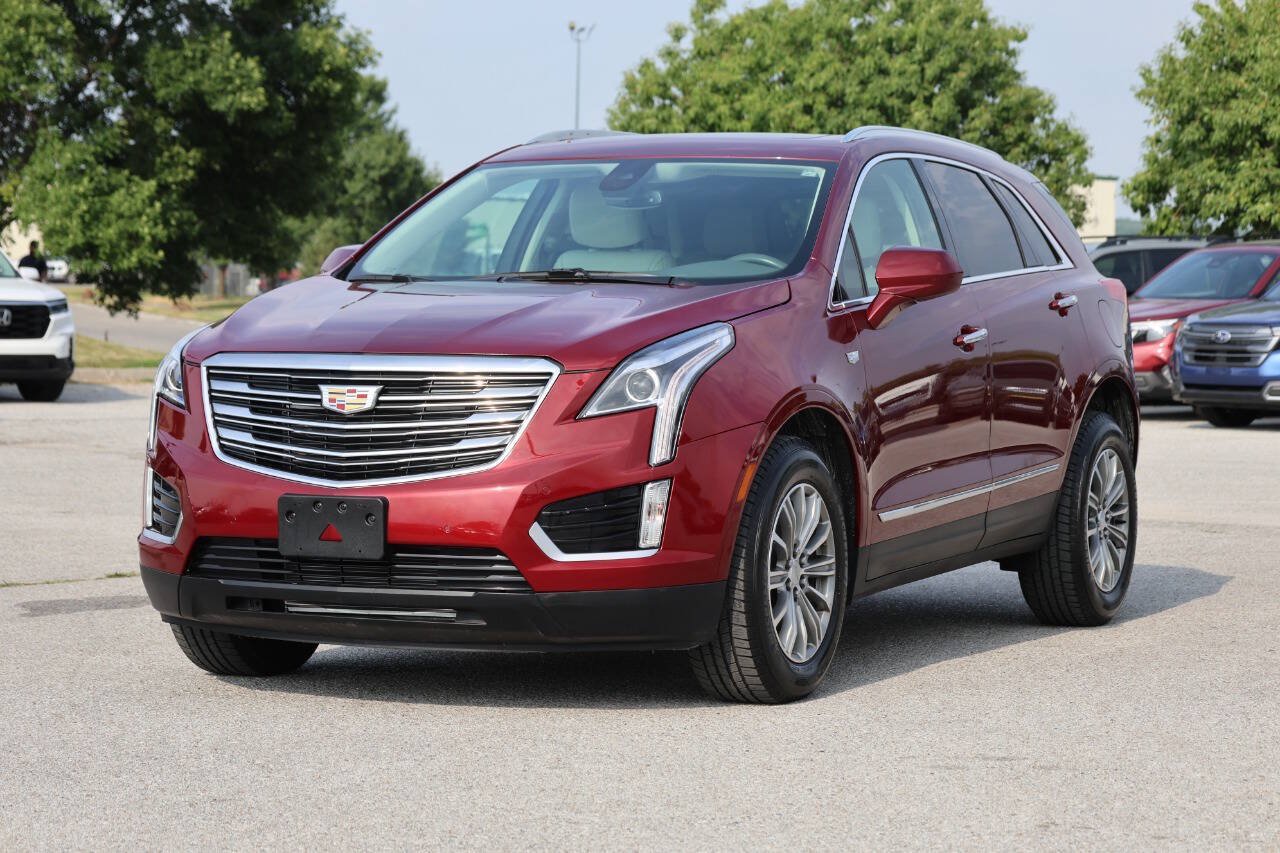 Used 2017 Cadillac XT5 Luxury w/ Driver Awareness Package AWD/4WD image 6