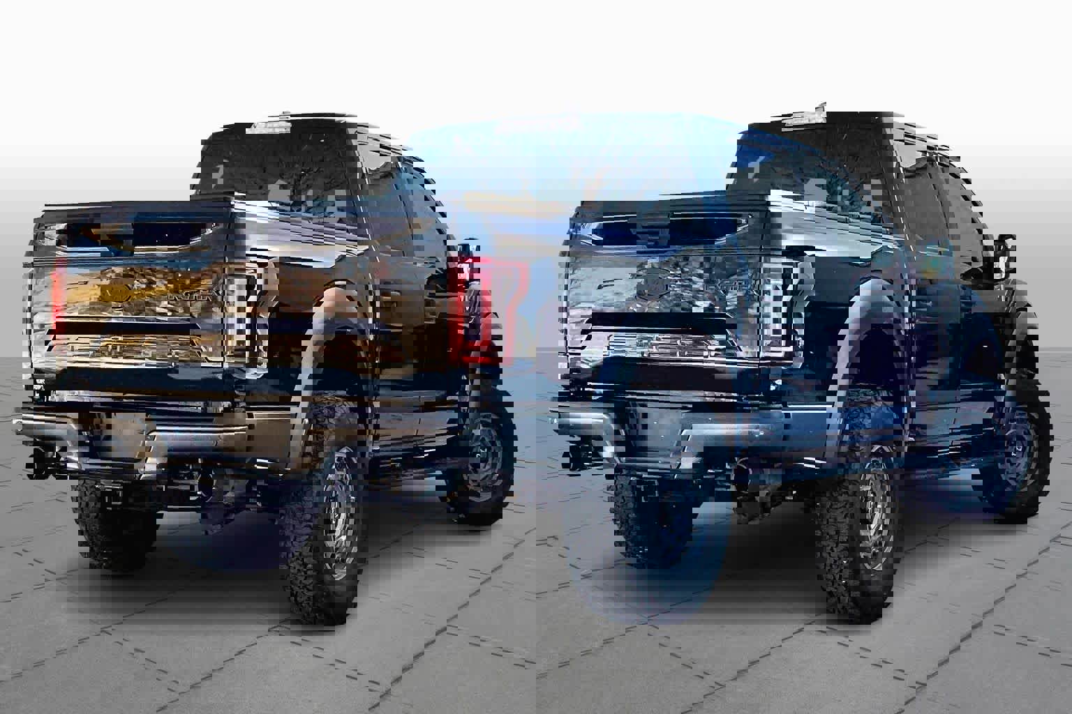 Used 2019 Ford F150 Raptor image 12