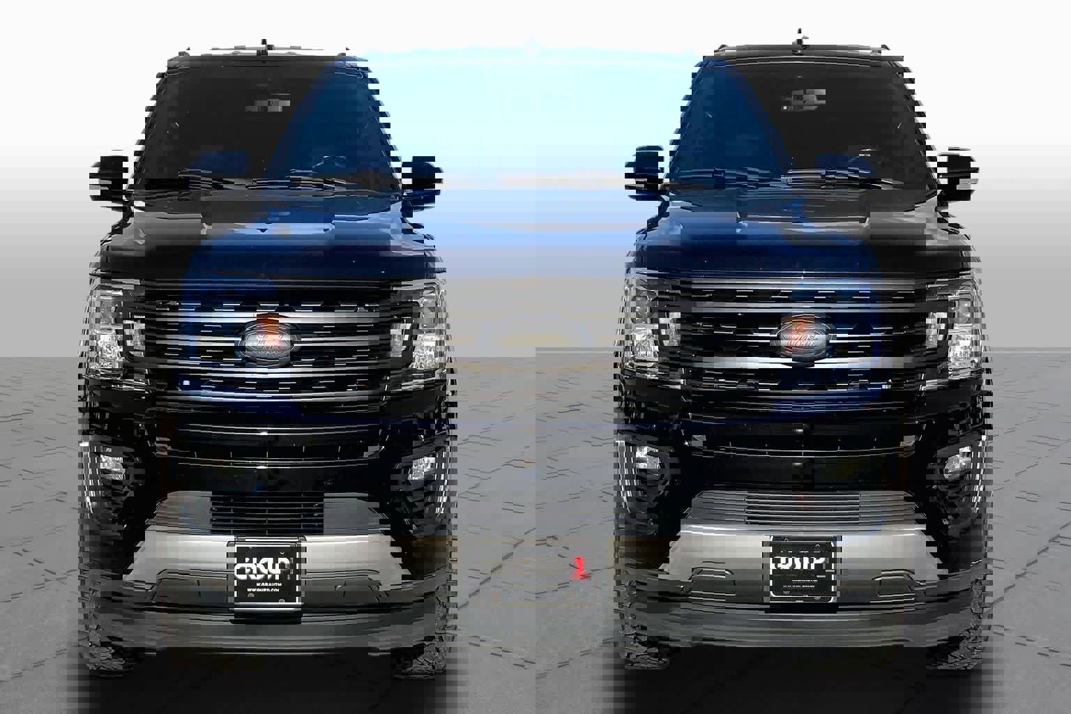 Used 2020 Ford Expedition XLT w/ Equipment Group 202A image 4