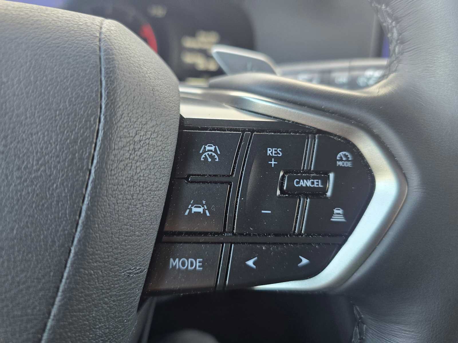 Used 2025 Lexus GX 550 w/ Cold Area Package AWD/4WD image 32