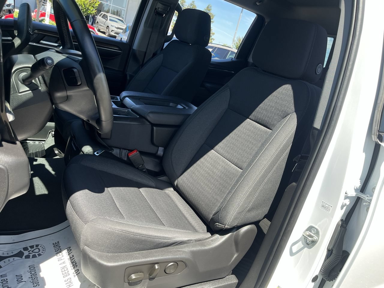 Used 2023 Chevrolet Silverado 1500 LT w/ All Star Edition Plus AWD/4WD image 17