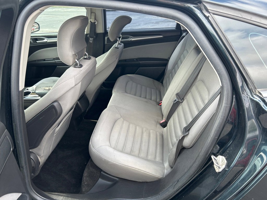 Used 2014 Ford Fusion S image 10