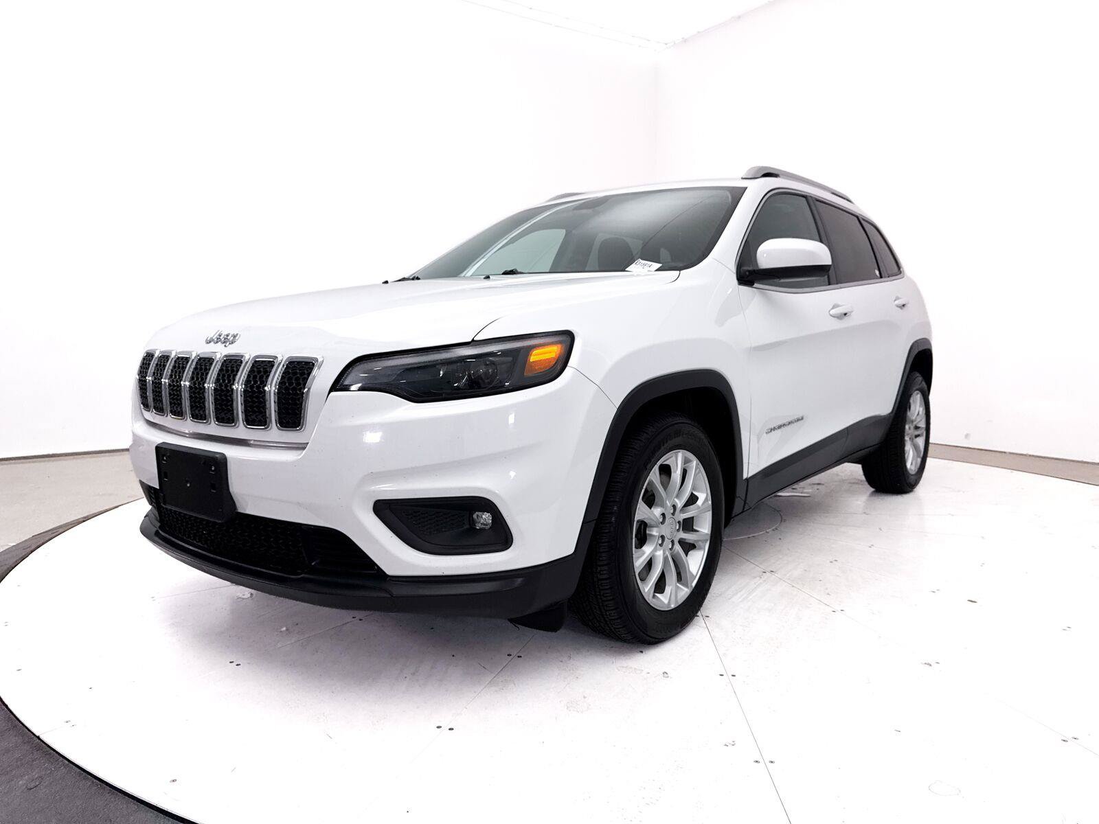 Used 2019 Jeep Cherokee Latitude w/ Popular Appearance Group FWD image 12