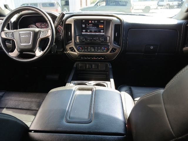 Used 2015 GMC Sierra 2500 Denali w/ Duramax Plus Package AWD/4WD image 21