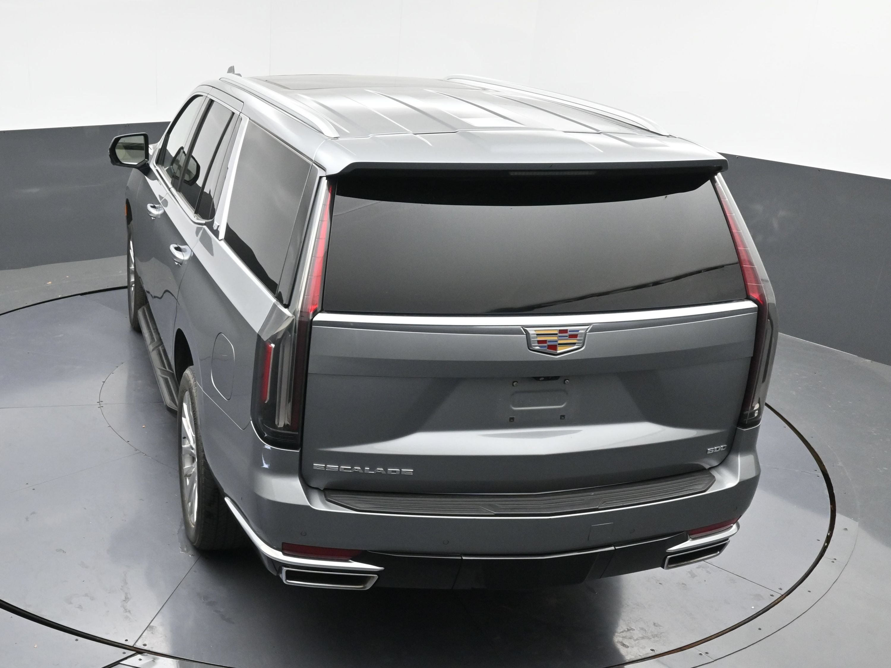 Used 2023 Cadillac Escalade Premium Luxury AWD/4WD image 39