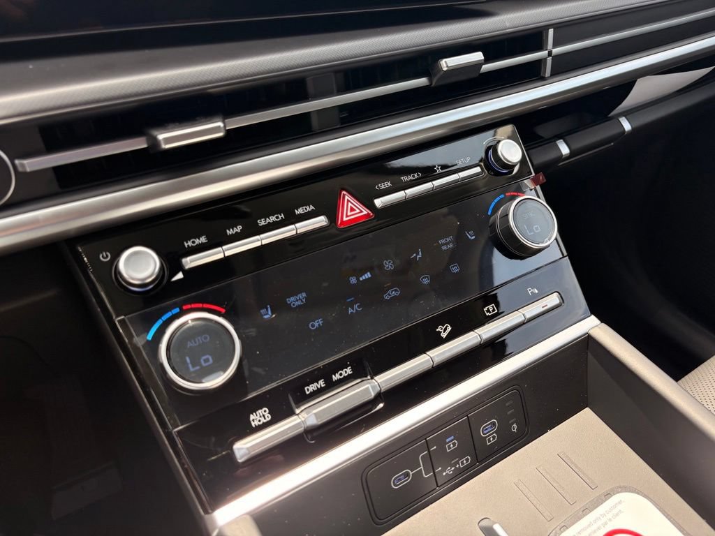 New 2027 Hyundai Santa Fe SEL FWD image 18