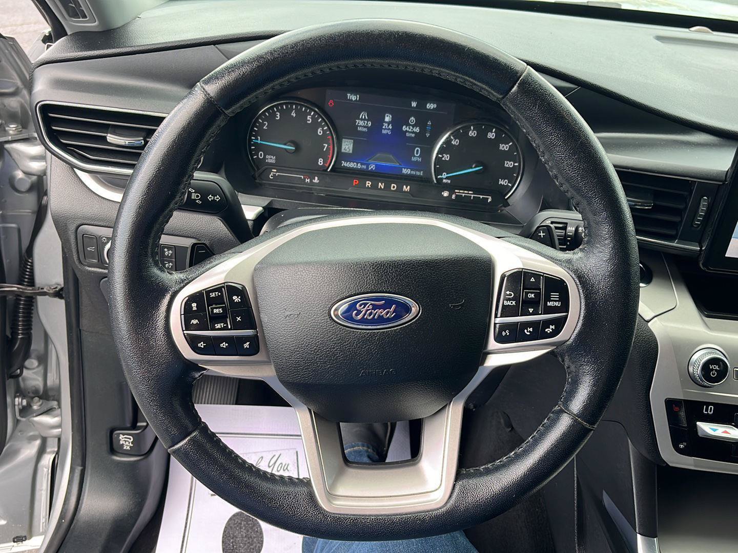 Used 2021 Ford Explorer XLT w/ Equipment Group 202A AWD/4WD image 10