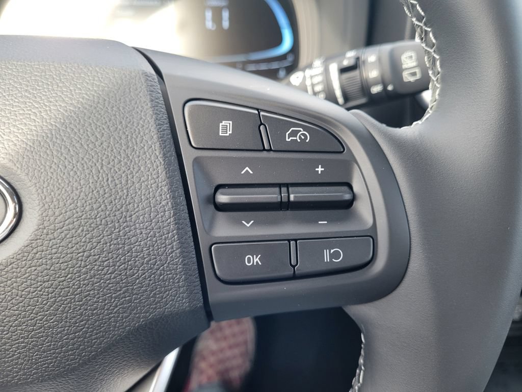 New 2026 Hyundai Venue SEL FWD image 17