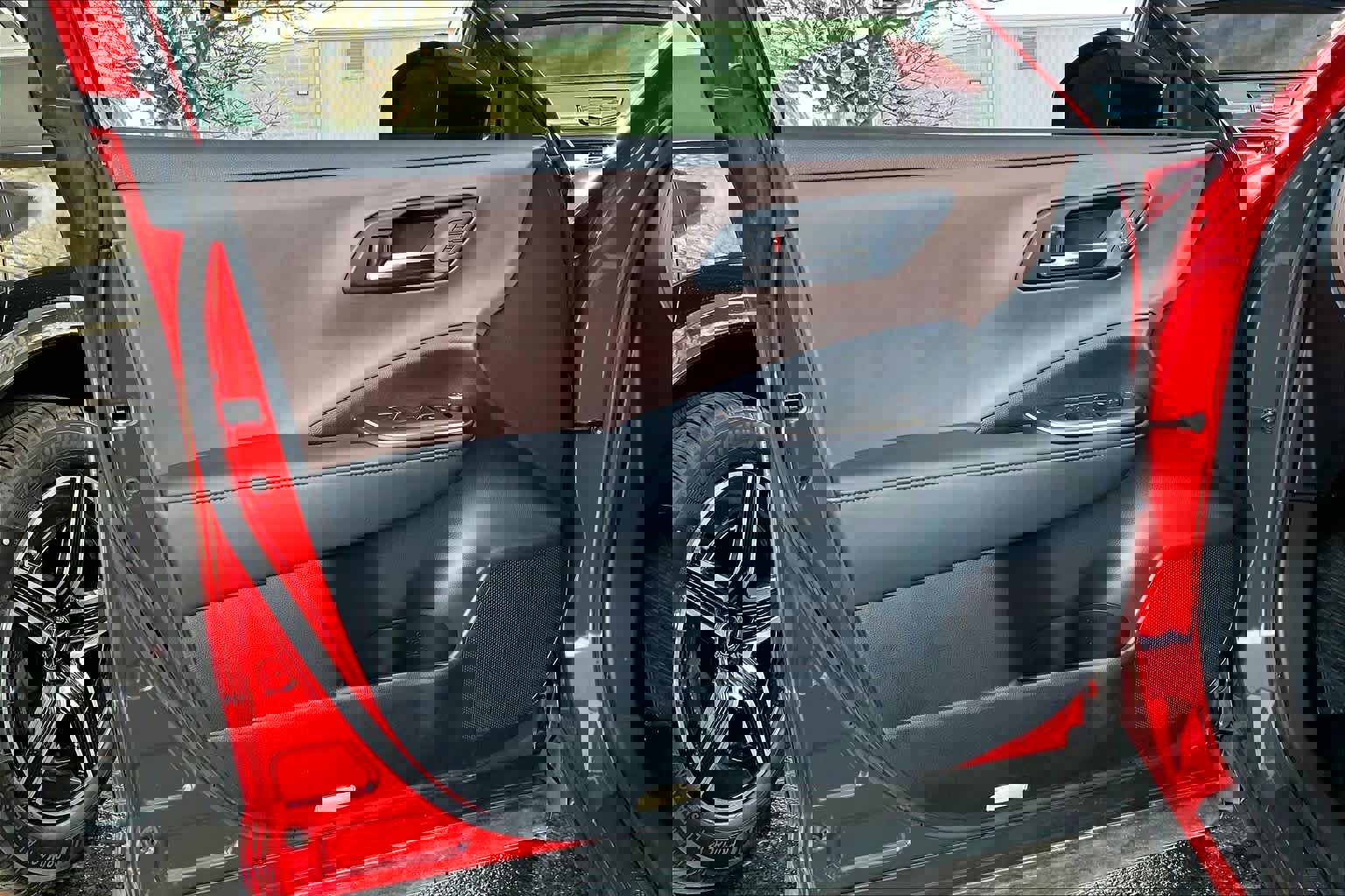 Used 2023 Toyota Crown Limited image 21