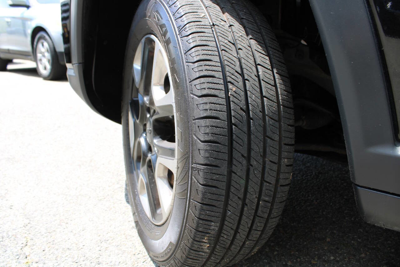 Used 2017 Jeep Compass Trailhawk w/ Navigation Group image 19