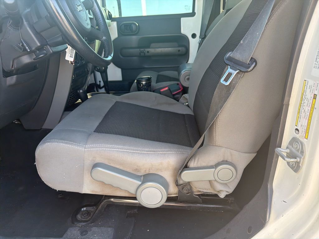 Used 2009 Jeep Wrangler X image 6