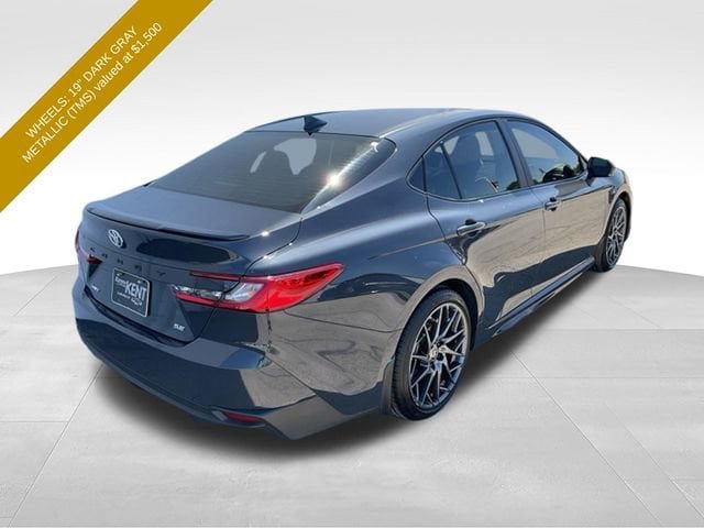 Used 2026 Toyota Camry SE w/ Multimedia Upgrade Package FWD image 6