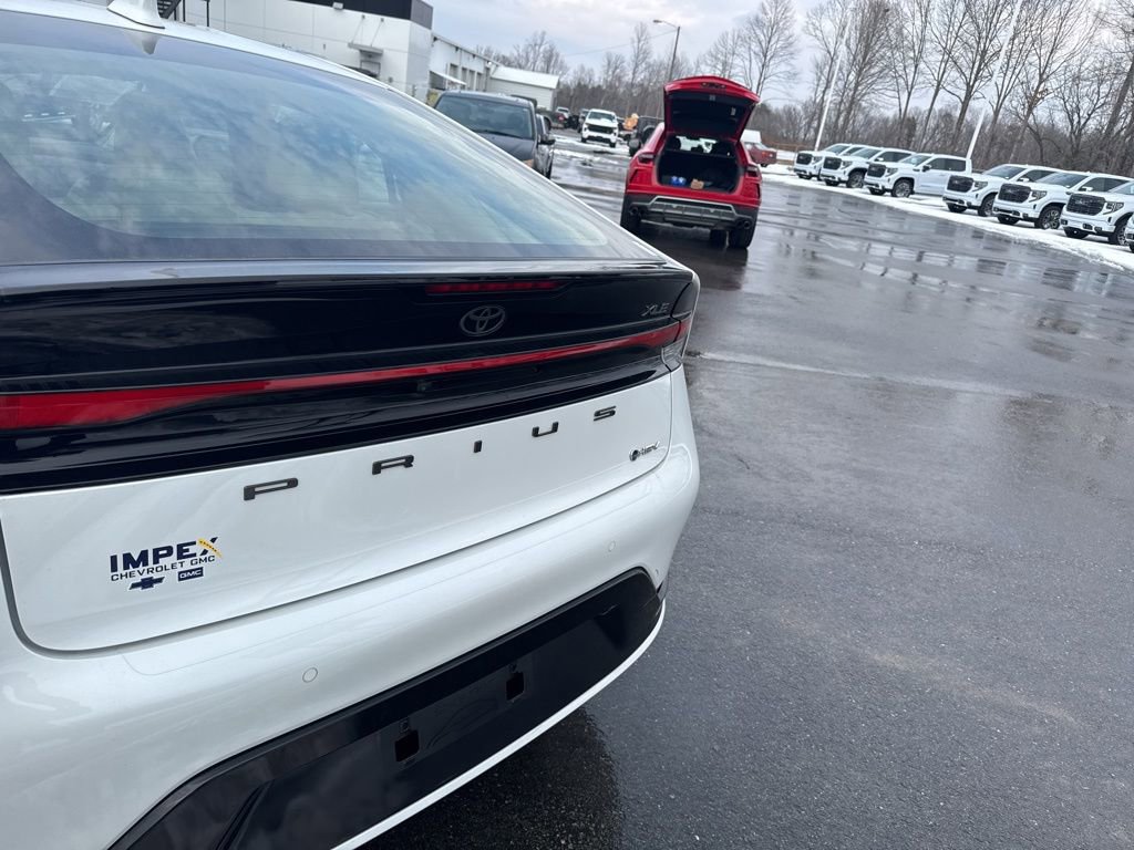 Used 2024 Toyota Prius XLE image 32