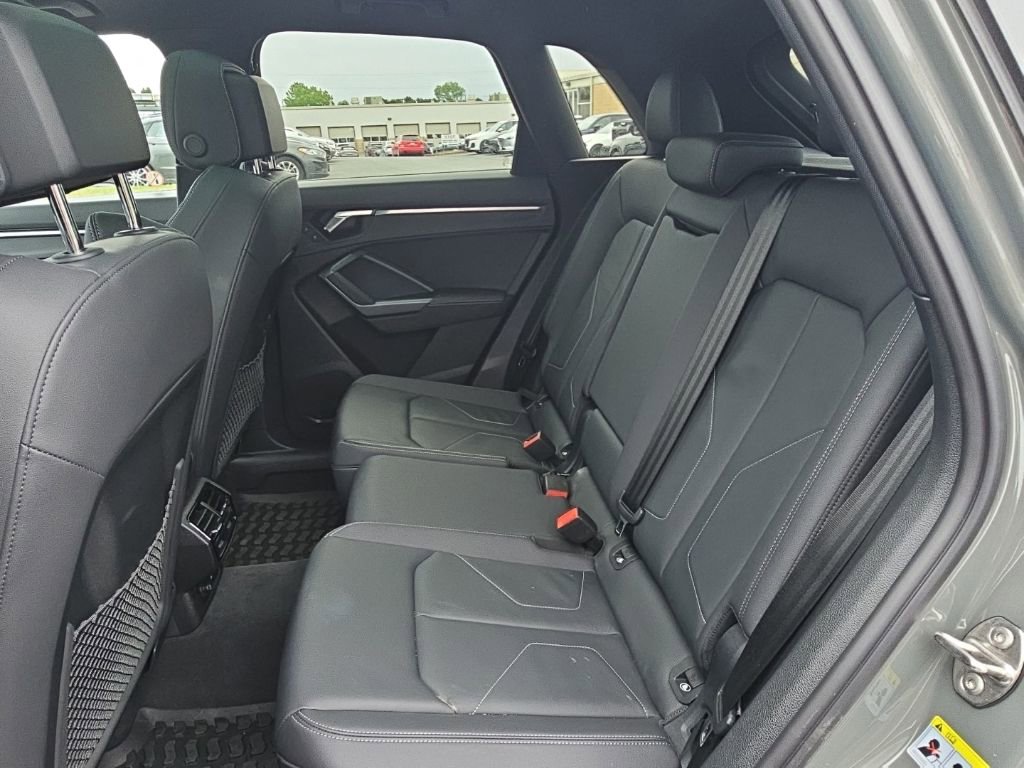 Certified 2025 Audi Q3 2.0T Premium w/ Convenience Package AWD/4WD image 12