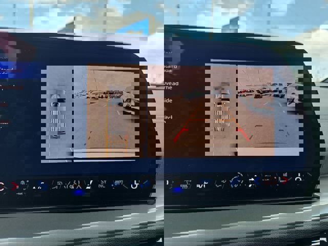 New 2026 Chevrolet Traverse LT w/ Driver Confidence Package image 23